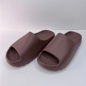 Adidas Yeezy Slide Men’s US 11 UK 10 Flax Slip On Sandals FZ5896 New in box